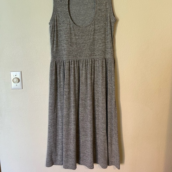 Gap Fit & Flare Jersey-Knit Heather Gray Sleeveless Dress Back Cut out Large - Picture 3 of 9